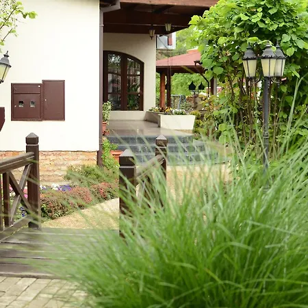 בית הארחה Nestor 3*