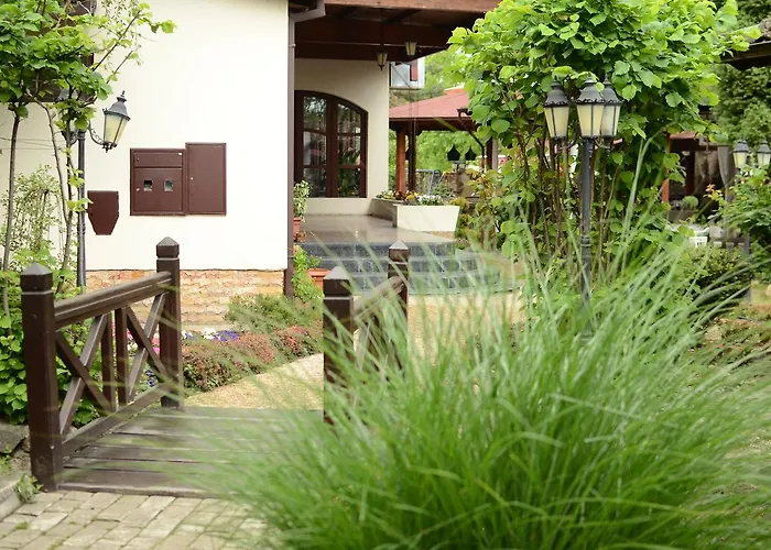 בית הארחה Nestor 3*